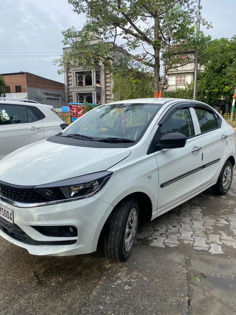 Maruti Suzuki Swift Dzire(2015-2018) 1.2 Zxi Plus